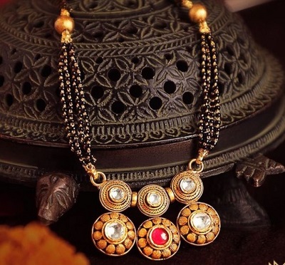 Traditional Style Of Gold Mangalsutra Design