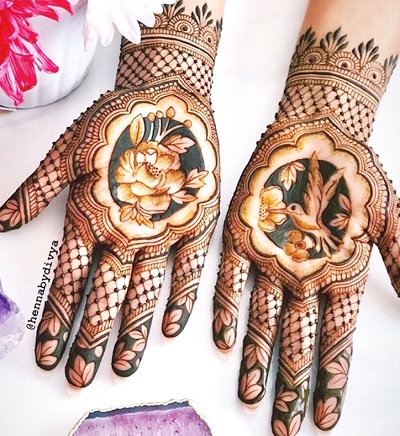 Arabic Mehndi With Bird And Flower Design