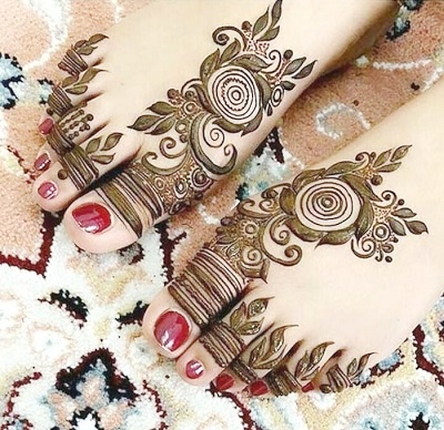 Arabic Style Foot Mehndi Design
