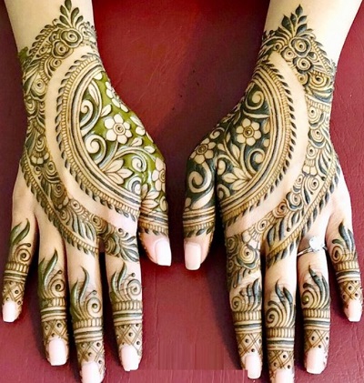 Both Hand Matching Mehndi Pattern With Floral Filled-In Design