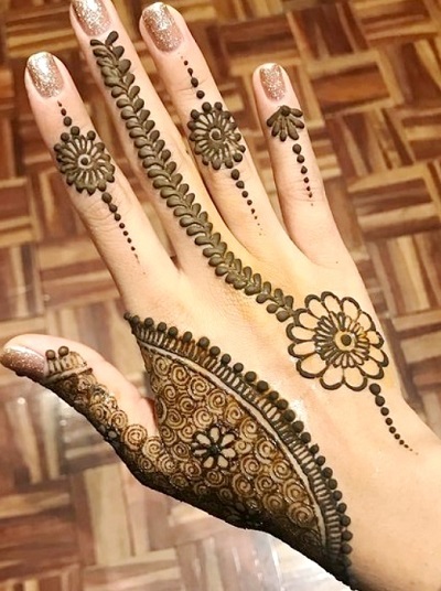 Gorgeous And Easy Floral Standard Mehndi For Girls