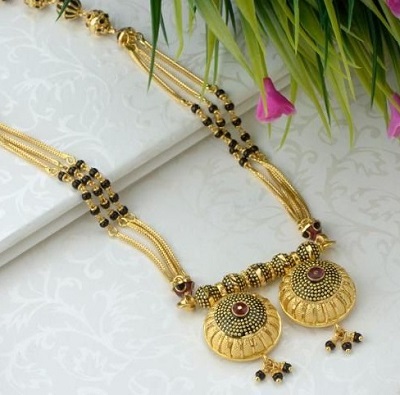 Traditional 20 gram gold antique finish mangalsutra locket