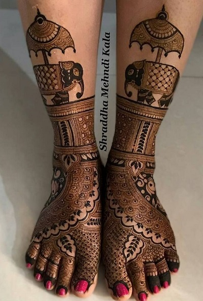 Foot Mehndi With Elephant And Doli Pattern