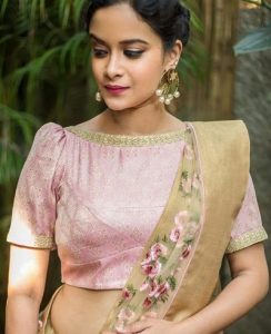 Latest 55 Boat Neck Blouse Designs to Try in 2022 For Sarees and ...