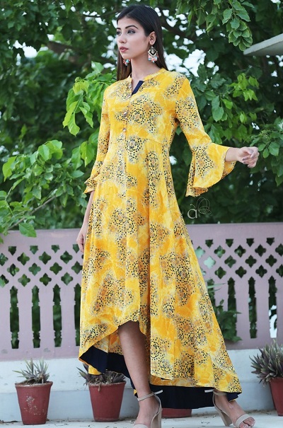 Bell sleeves high and low long kurta pattern