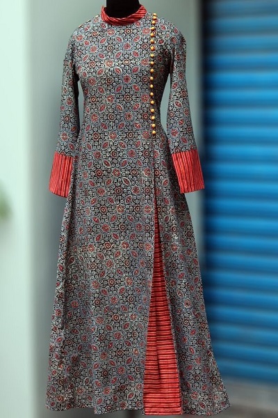 Side Button Placket And Chinese Collar Long Kurti Design
