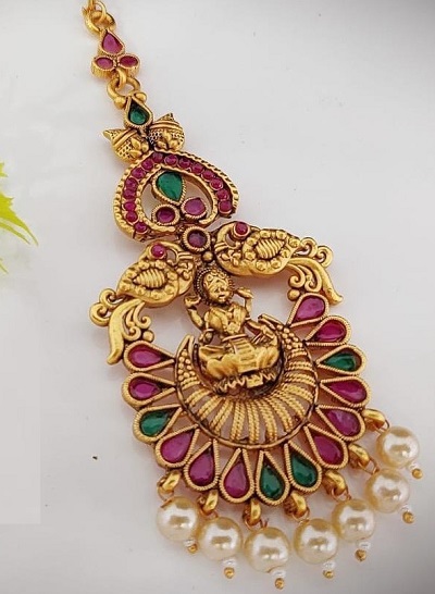 Temple Antique Jewellery Style Maang Tika Pattern