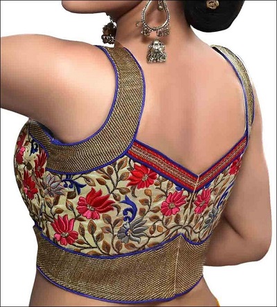 Stylish Sweetheart Neckline At The Back Blouse Design