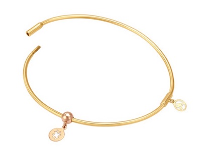 18 carat simple circular bracelet with charms