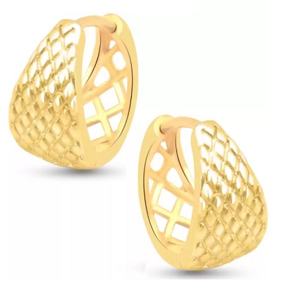 Attractive gold earrings for daily use