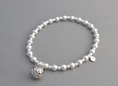 Pearl and sterling silver bracelet for women
