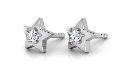 Beautiful star pattern stud earrings