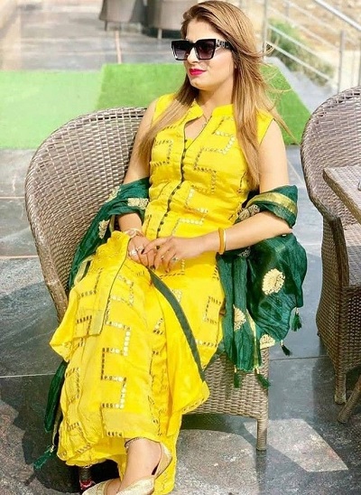 Stylish Yellow Suit With Green Banarasi Dupatta