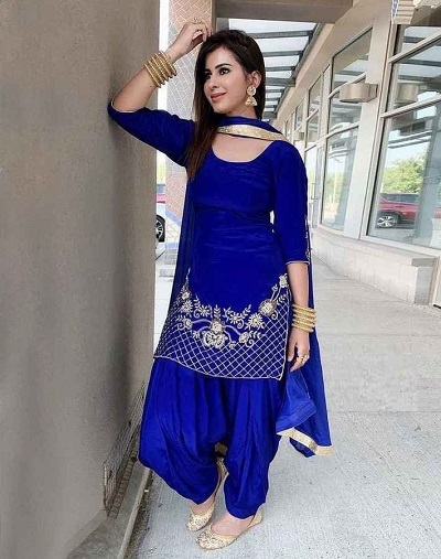 Blue Punjabi salwar suit with thread work