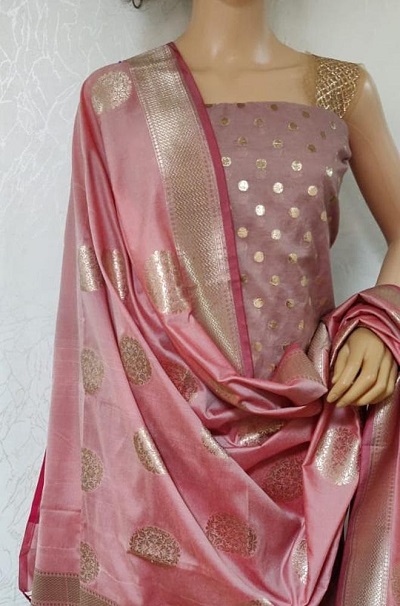 Stylish pastel pink suit with light pink Banarasi dupatta