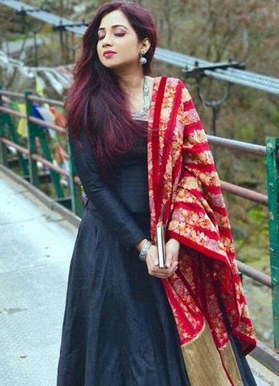 Anarkali Style Black Suit With Banarasi Red Dupatta