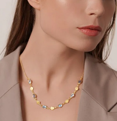 Beautiful gold necklace design with stone work