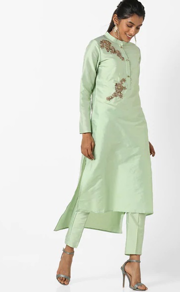 Kurti pants stylePair long kurtis with ankle pants and look super chic and  stylish Have you watched my new vi  Casual wear dress Kurtis with pants  Long kurtis