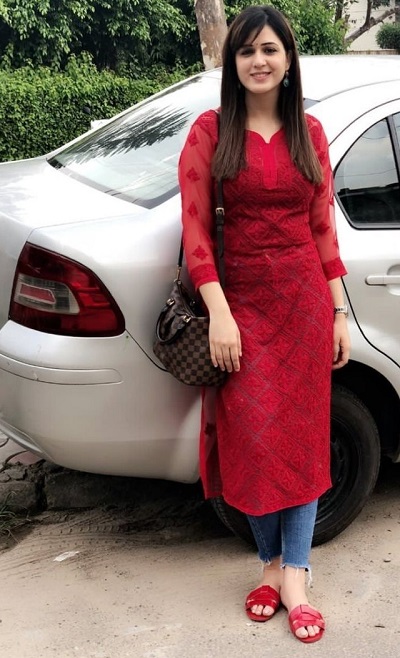 Maroon Red Chick Kurta Weather Jeans