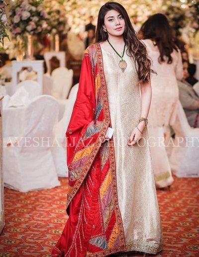 Plain Ivory white suit with red heavy dupatta