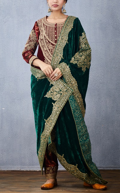 Beautiful Dark Green Heavy Embroidered Velvet Dupatta Pattern