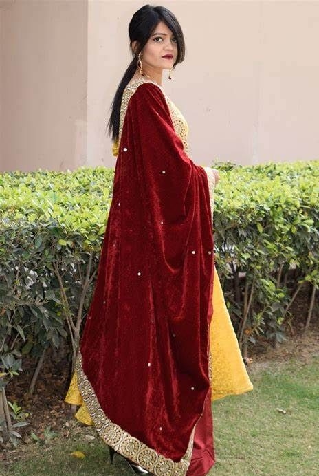 Simple red velvet Dupatta with border work