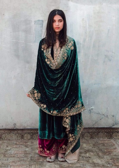 Stylish Greenish Blue Velvet Dupatta pattern for women