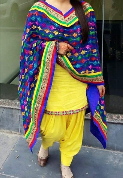 Phulkari Dupatta with Punjabi salwar suit