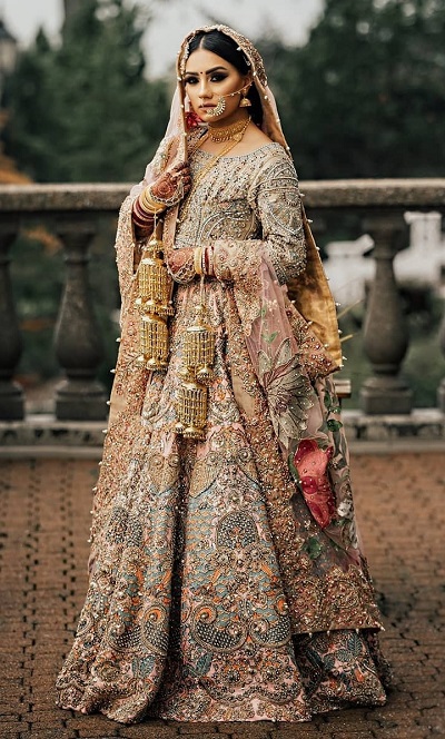 Very Heavy Sikh Punjabi Bridal Dress Design