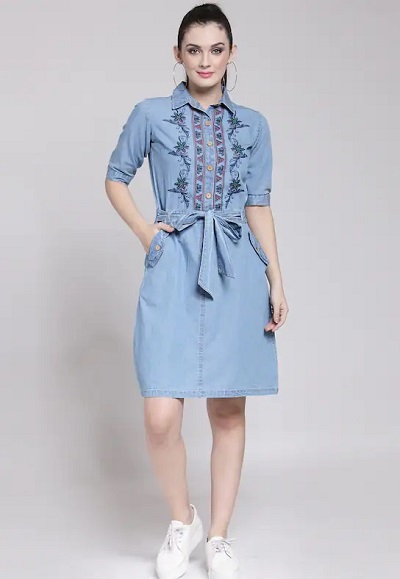Denim simple embroidered dress with pockets and waist belt