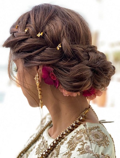 best hairstyles for lehenga Archives - WomenXO