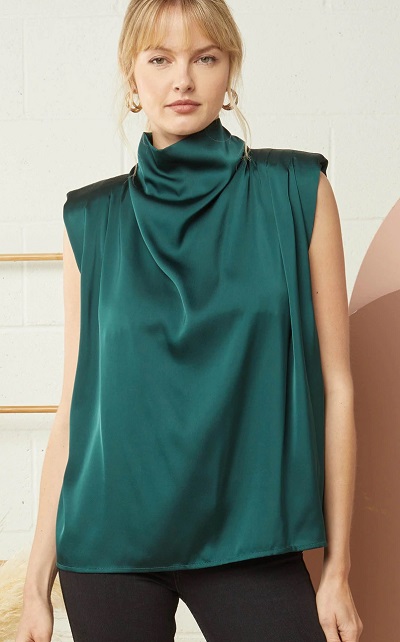 Turtleneck style cowl top with sleeveless pattern