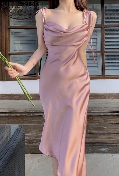 High low pattern Satin gown