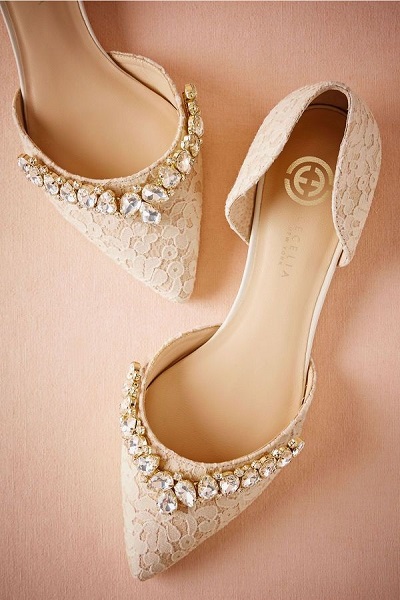 Wedding Wear Golden Rhinestone Stone Studded Sandals