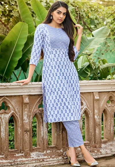 Bored of the Regular Kurti Necklines? Boat Necks are In Now and You'll Want  to Try These 10 Eye Catching Boat Neck Kurti Designs. Get Ready to Receive  Loads of Compliments in