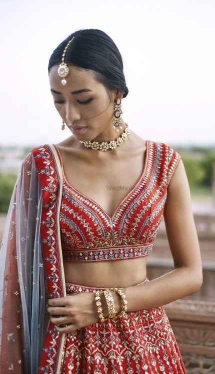 30+ Latest Blouse Designs For Lehenga To Nail Your Big Day Look!! - SetMyWed