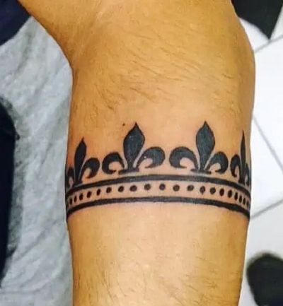 Cultural Motif Armband Tattoo