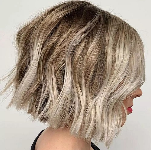 Graduated Blunt Cut Hairstyle