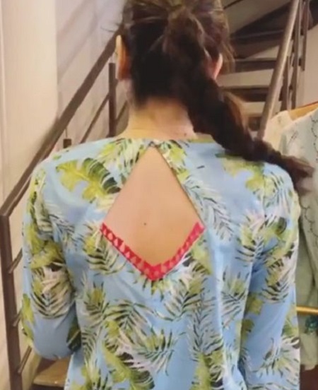 Modern back neck kurti design