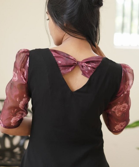 V neck with bow design