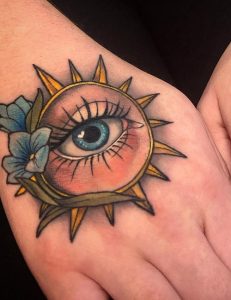 Latest 60 Hand Tattoos For Men and Women - Tips and Beauty