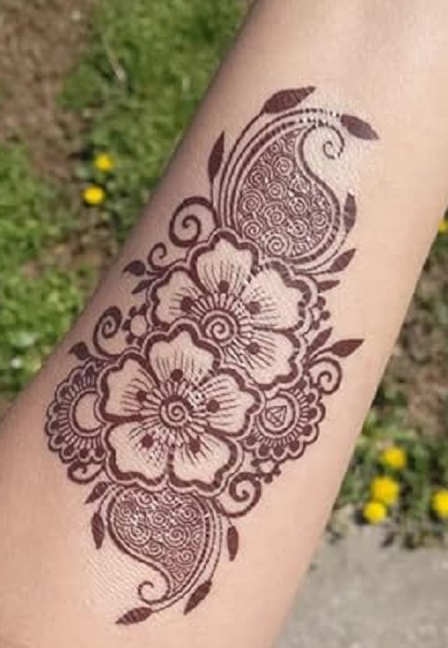 Forearm Paisley Design