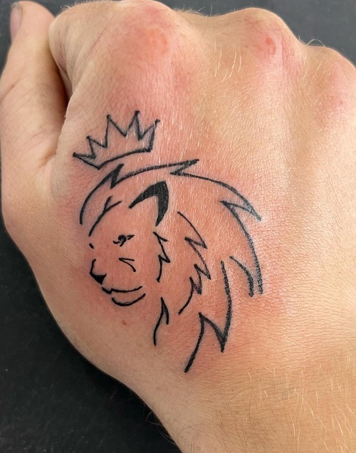 Men’s Hand Tiger Outlined Tattoo