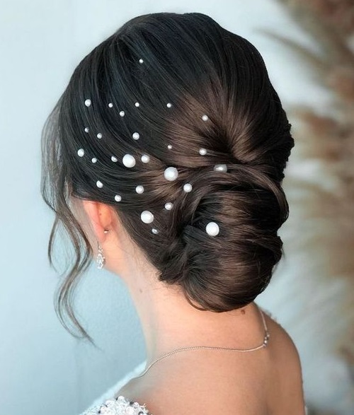 Pearl Embellished Bun Hair