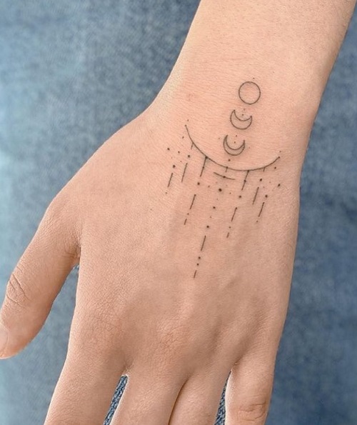 Simple Minimal Cosmic Tattoo