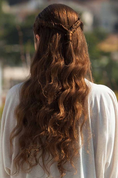 Wavy Simple Beach Hairstyle