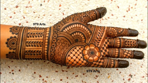 Intricate Full Hand Mehndi For Karwa Chauth