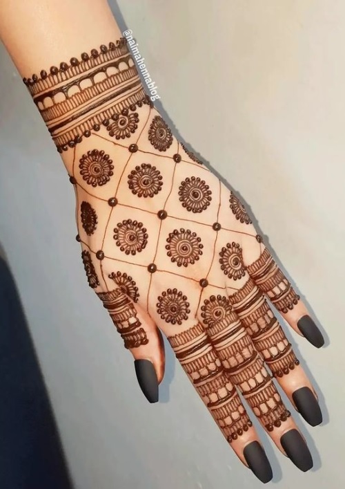 Jewelery Work Back Mehndi Design