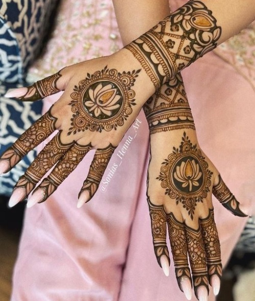 Lotus Floral Back Hand Mehndi