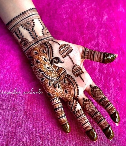 Simple Peacock Mehndi For Karwa Chauth